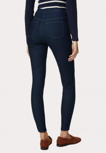 Узкие джинсы
