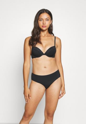 Бюстгальтер на косточках