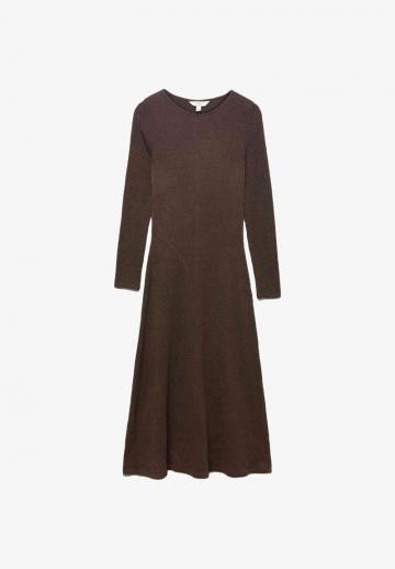 Вязаное платье