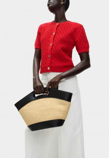 Вязаная кофта