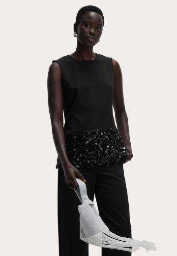 Блузка без рукавов