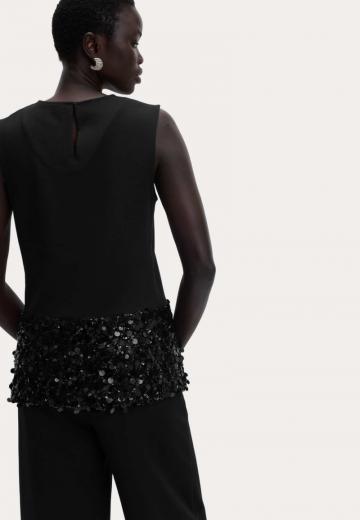 Блузка без рукавов