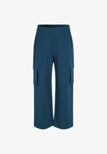 Брюки с накладными карманами