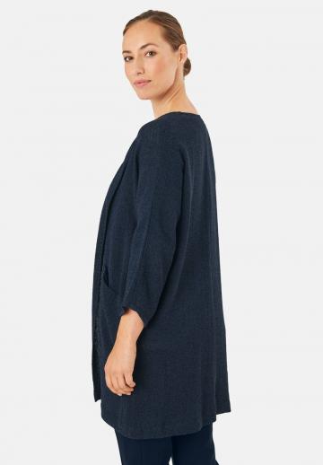 Длинный жилет