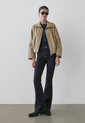 Клешеные джинсы