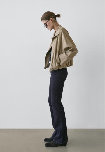 Клешеные джинсы