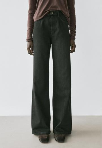 Прямые джинсы