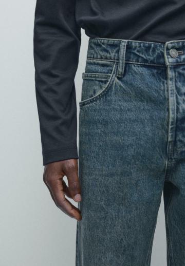 Прямые джинсы