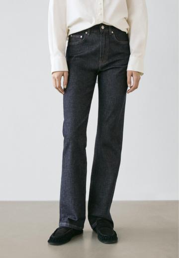 Прямые джинсы