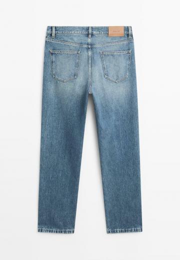 Прямые джинсы