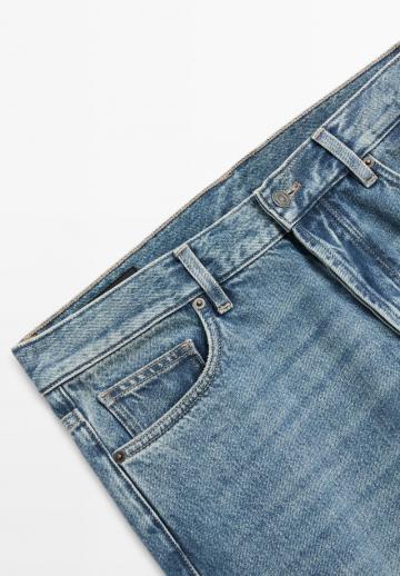 Прямые джинсы