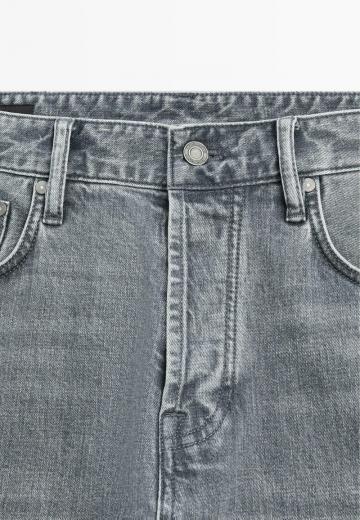 Прямые джинсы