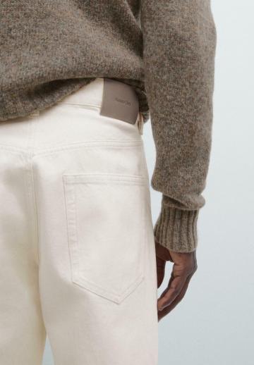 Прямые джинсы