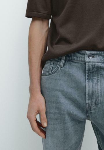 Прямые джинсы