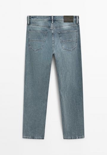 Прямые джинсы