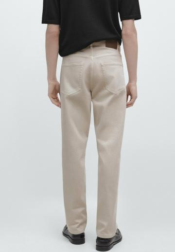 Прямые джинсы