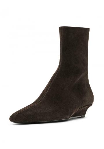 Сапожки на танкетке