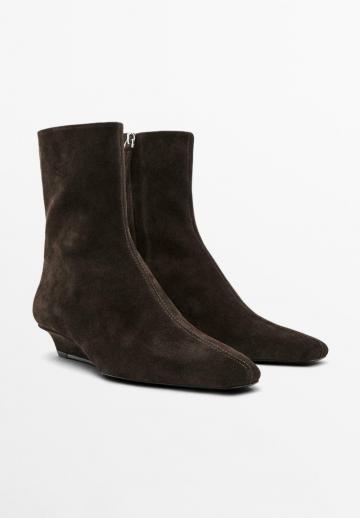 Сапожки на танкетке