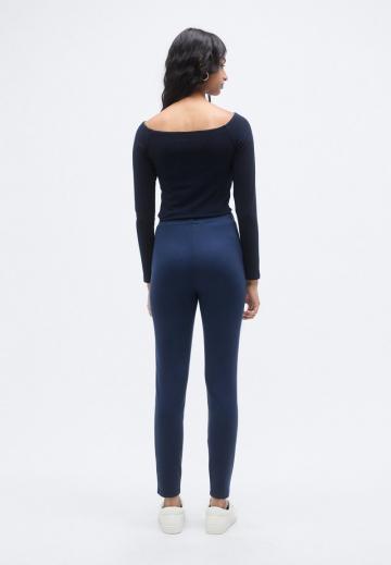 Узкие брюки