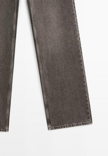 Прямые джинсы