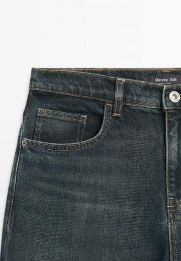 Клешеные джинсы