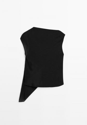 Блузка без рукавов