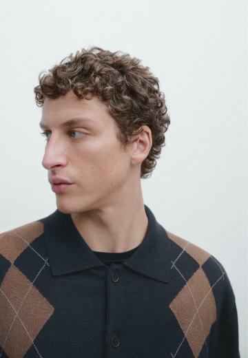 Вязаная кофта