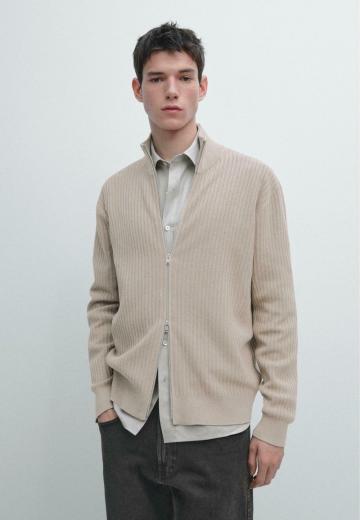 Вязаная кофта