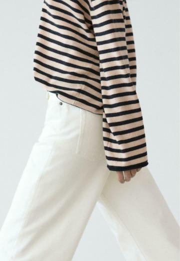 Пуловер в полоску