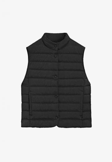 Пуховой жилет