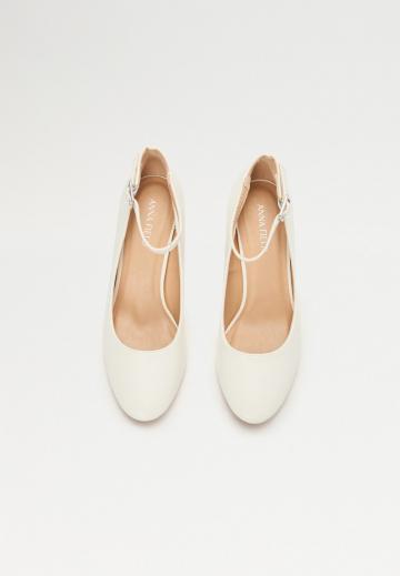 Туфли с ремешком