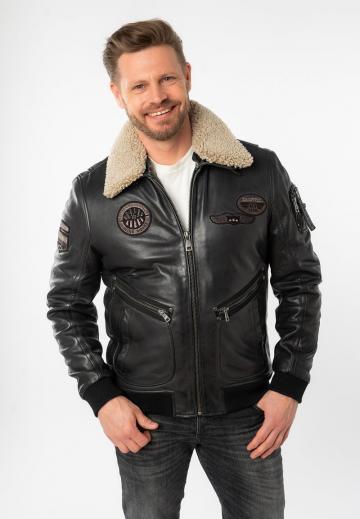 Куртка бомбер