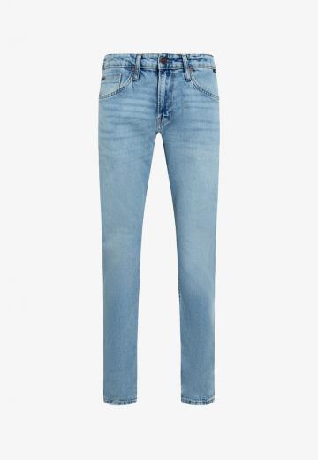 Узкие джинсы