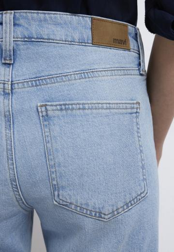 Клешеные брюки