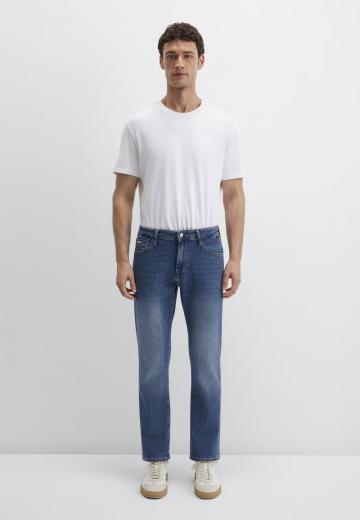 Узкие джинсы