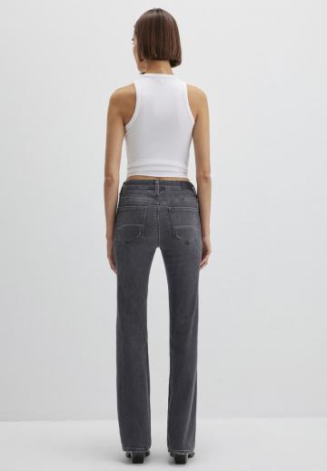 Клешеные брюки