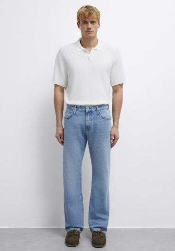 Прямые джинсы