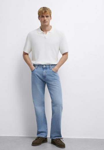 Прямые джинсы