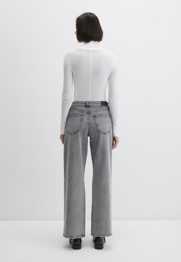 Свободные джинсы