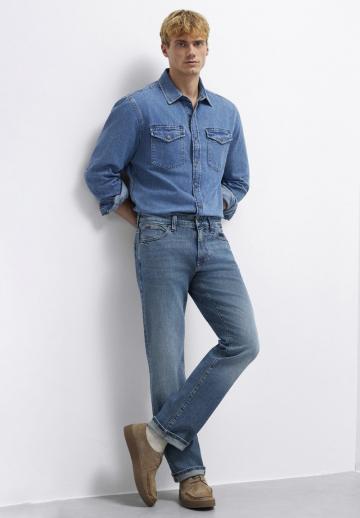 Прямые джинсы