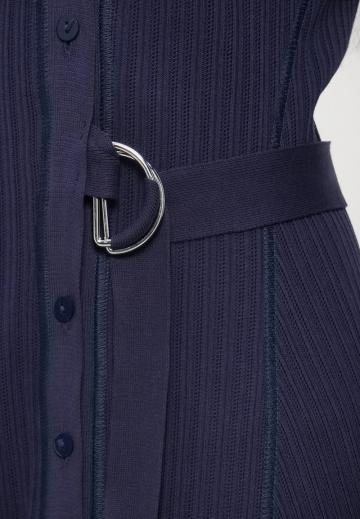 Вязаное платье