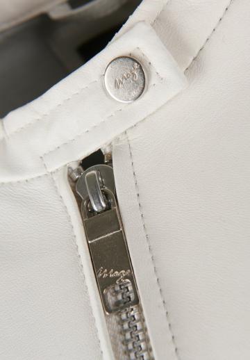 Короткая куртка