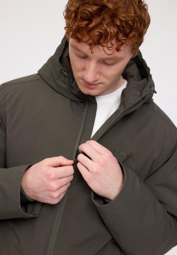 Зимняя куртка