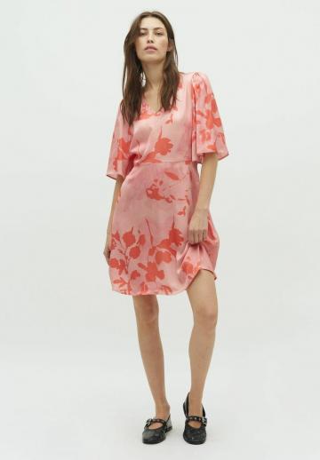 Короткое платье