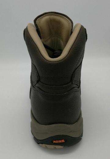 Походные ботинки