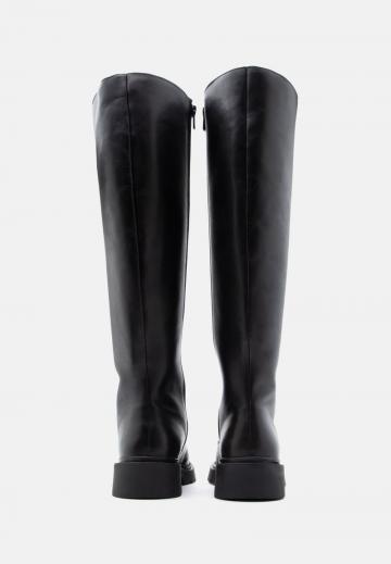 Сапоги на шнуровке