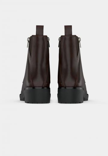 Ботинки на шнуровке