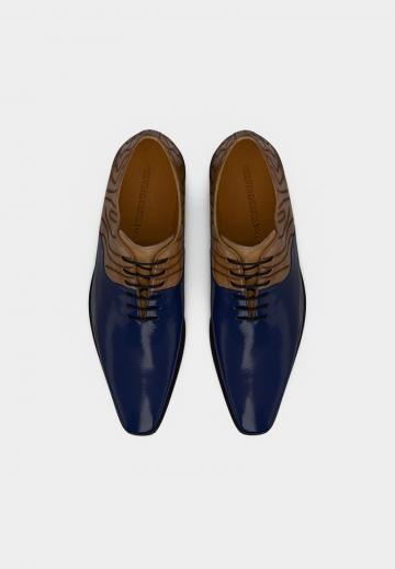 Ботинки на шнуровке