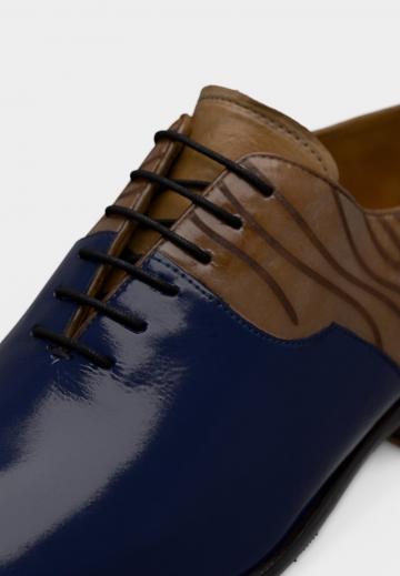 Ботинки на шнуровке