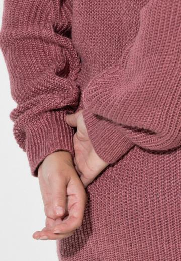 Длинный пуловер